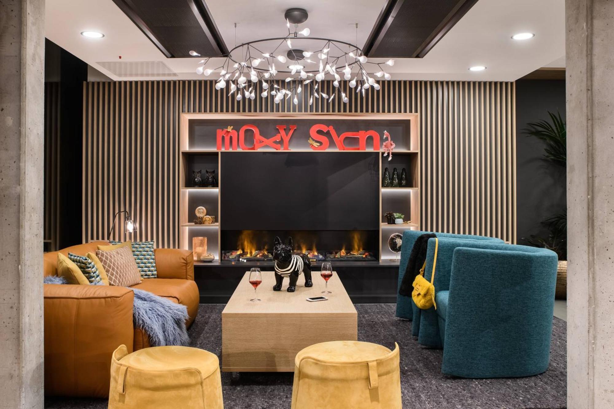 Moxy Sion Hotel Luaran gambar