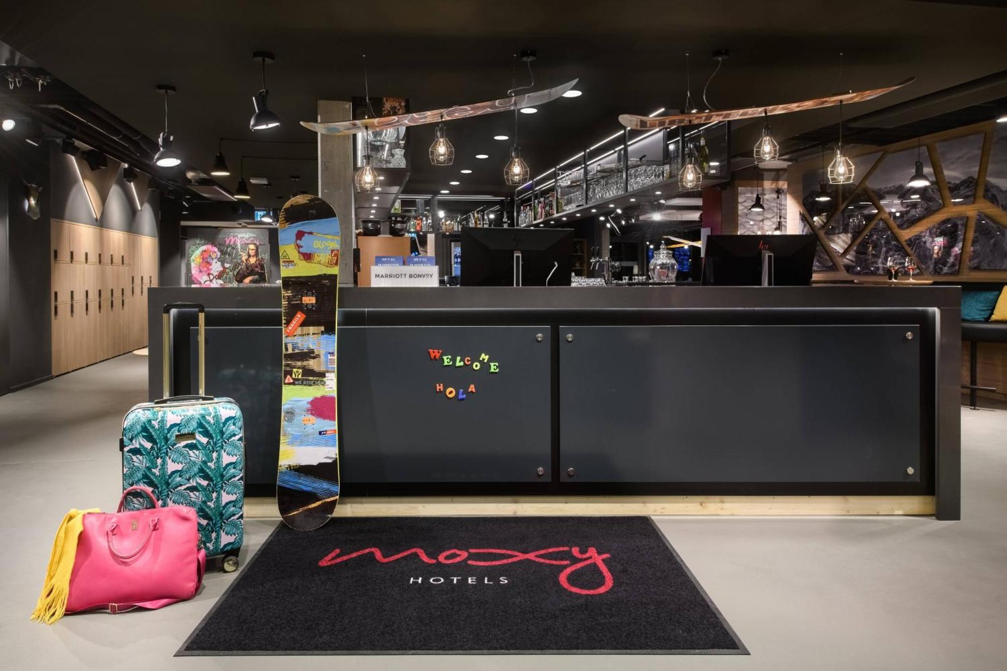 Moxy Sion Hotel Luaran gambar